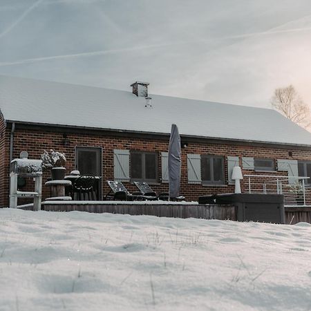 Villa Adurbuy Avec Jacuzzi Экстерьер фото